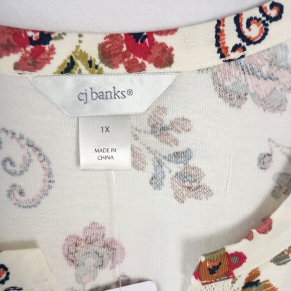 Christopher & Banks Floral Lace Split Neck Tee 1X Antique White NWT - Picture 3 of 6